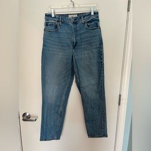 Abercrombie and Fitch | High Rise Mom Jeans | Curve Love | Sz 30 Long